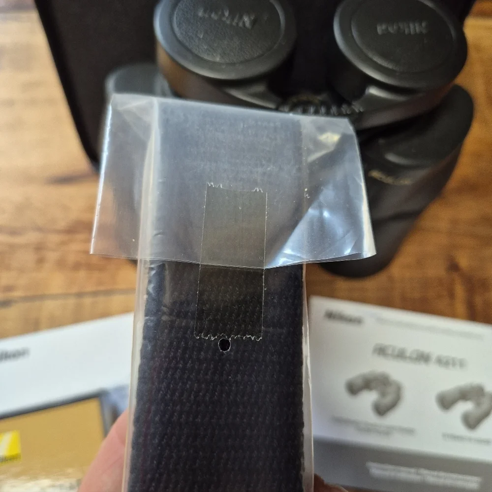Nikon Binoculars - Aculon A211 16x50 4.2°